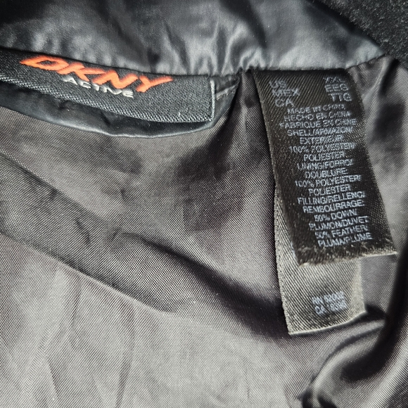 DKNY Active Men's XXL Black Puffer Jacket - Picture 5 of 10